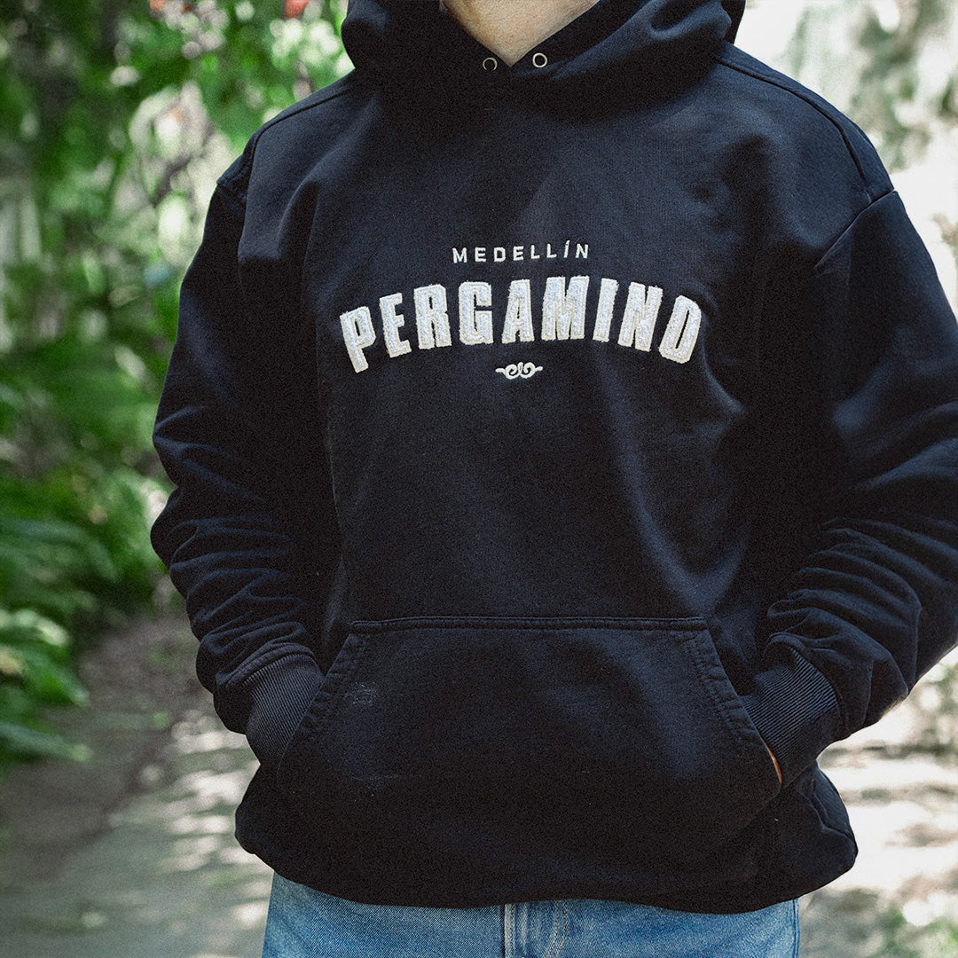 Chompa Pergamino Negra