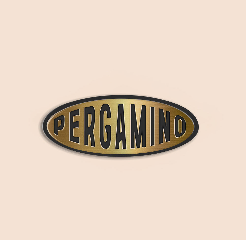 Pin PERGAMINO Dorado/Negro