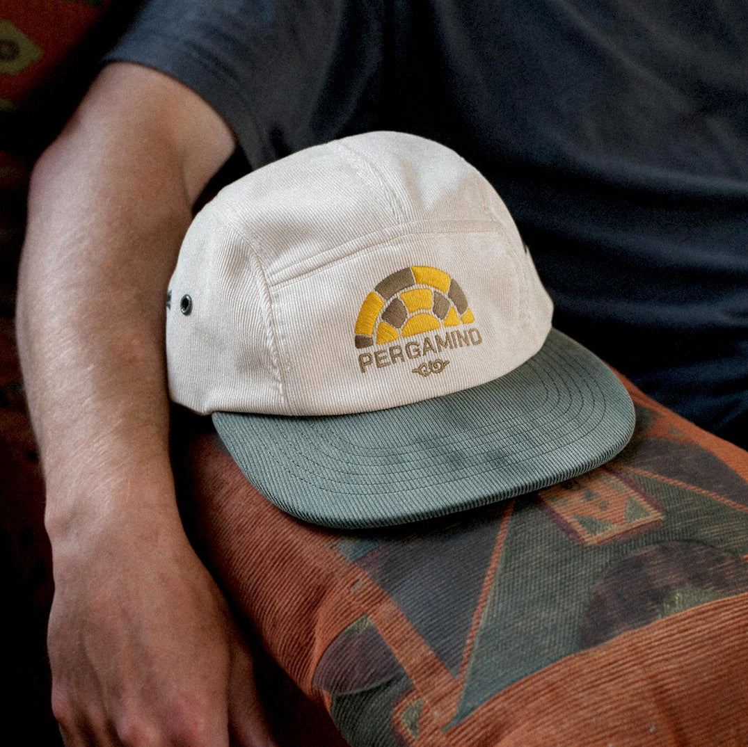 Gorra Corduroy Pergamino