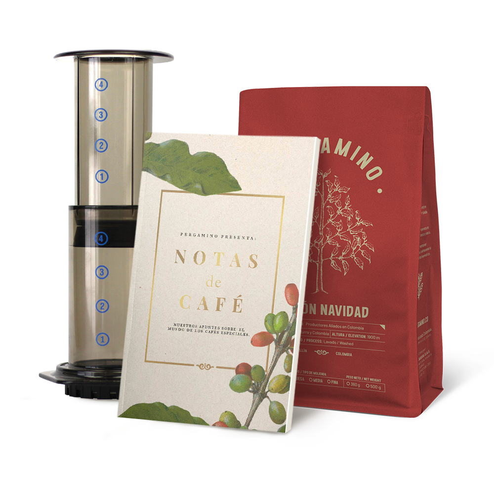 Kit Pergamino Navidad 360g + AeroPress Tradicional + Libro Notas de Café